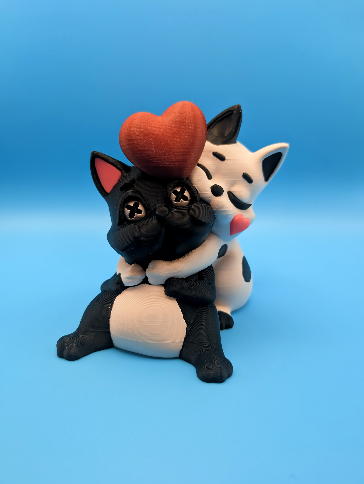 Cats in Love Statue